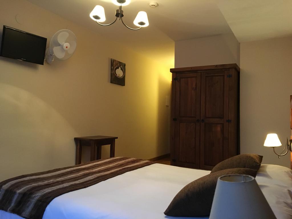 Hostal Otsoa Escároz Exterior foto